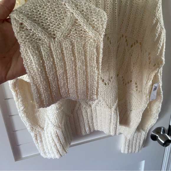 Old Navy Off White Sweater Size Large NWT - Picture 3 of 8